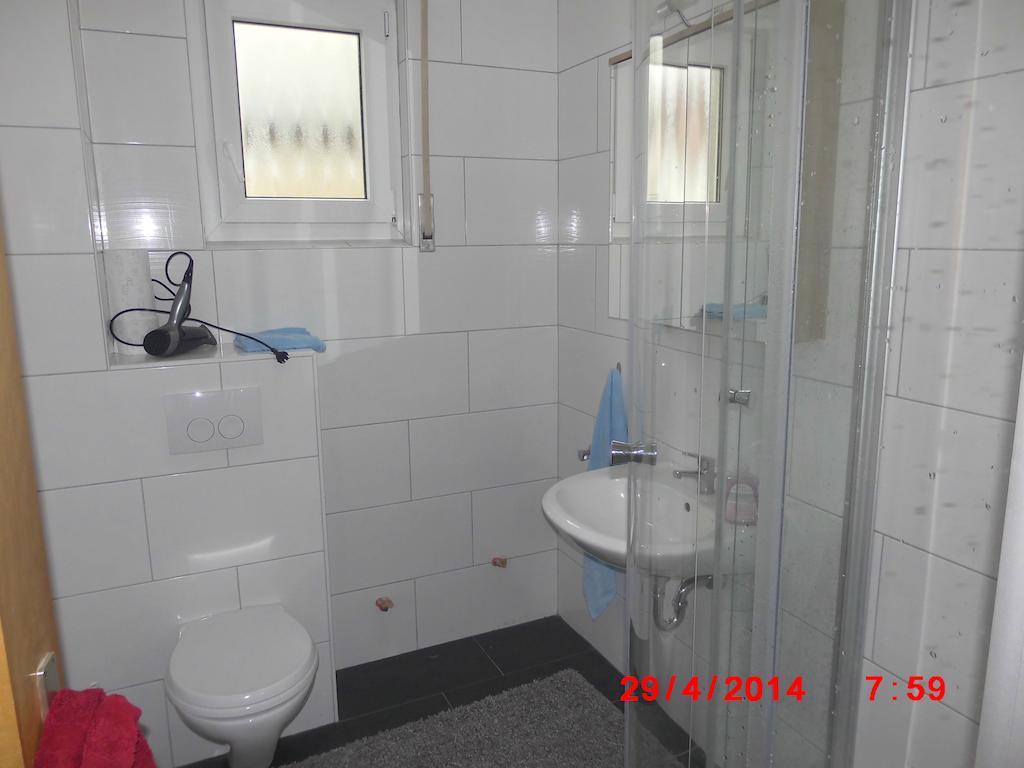 Frankfurt Airport & Fair Apartment Kelsterbach Værelse billede