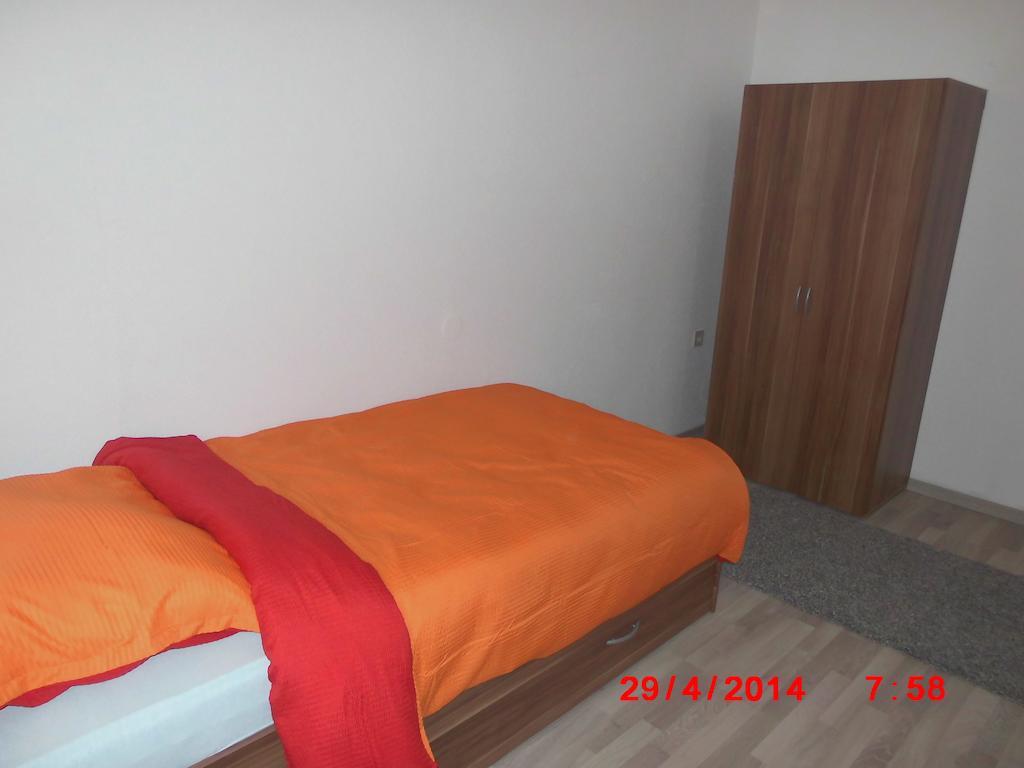 Frankfurt Airport & Fair Apartment Kelsterbach Eksteriør billede